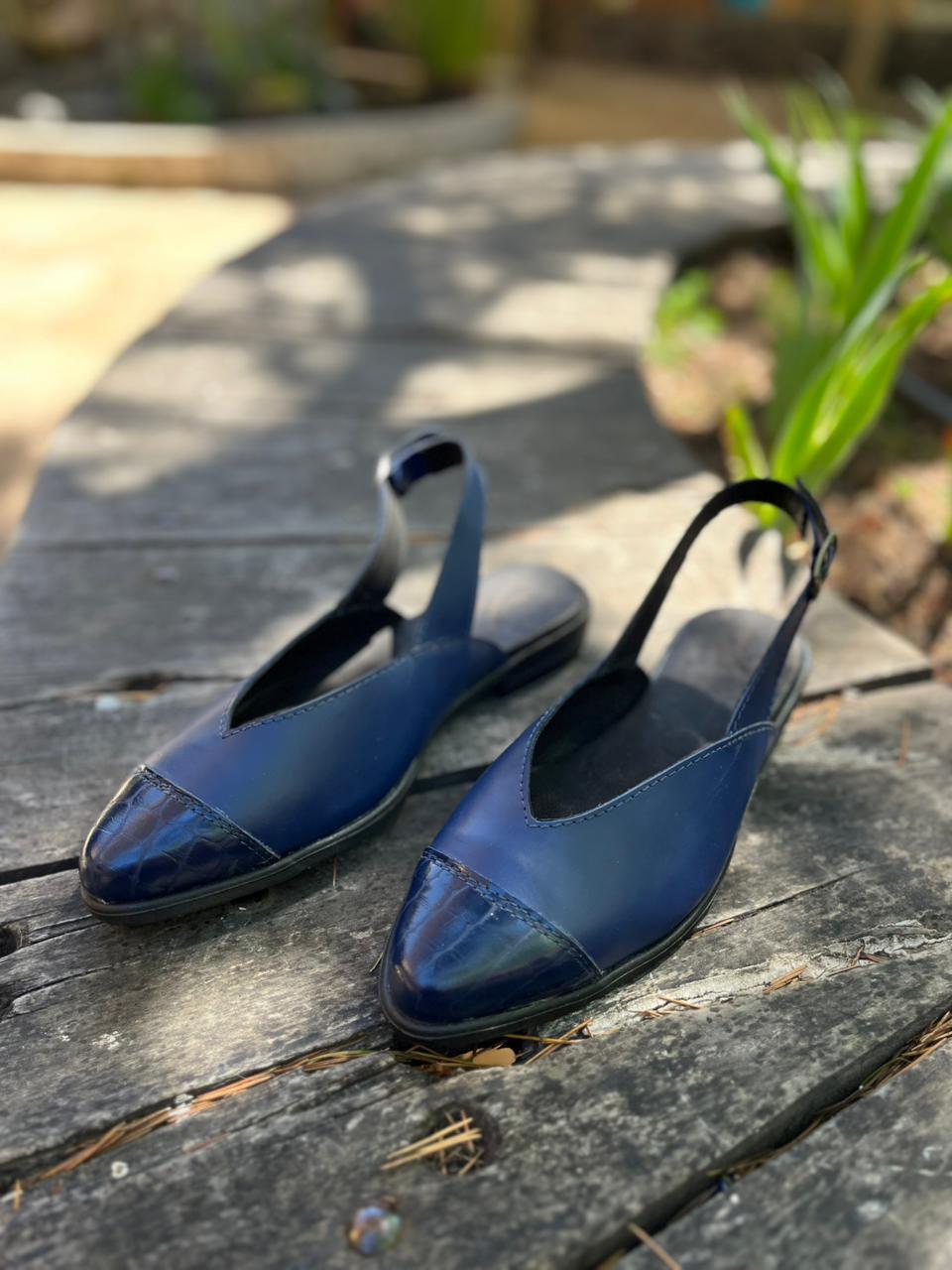 Puntilla Valeri cuero azul c/croco