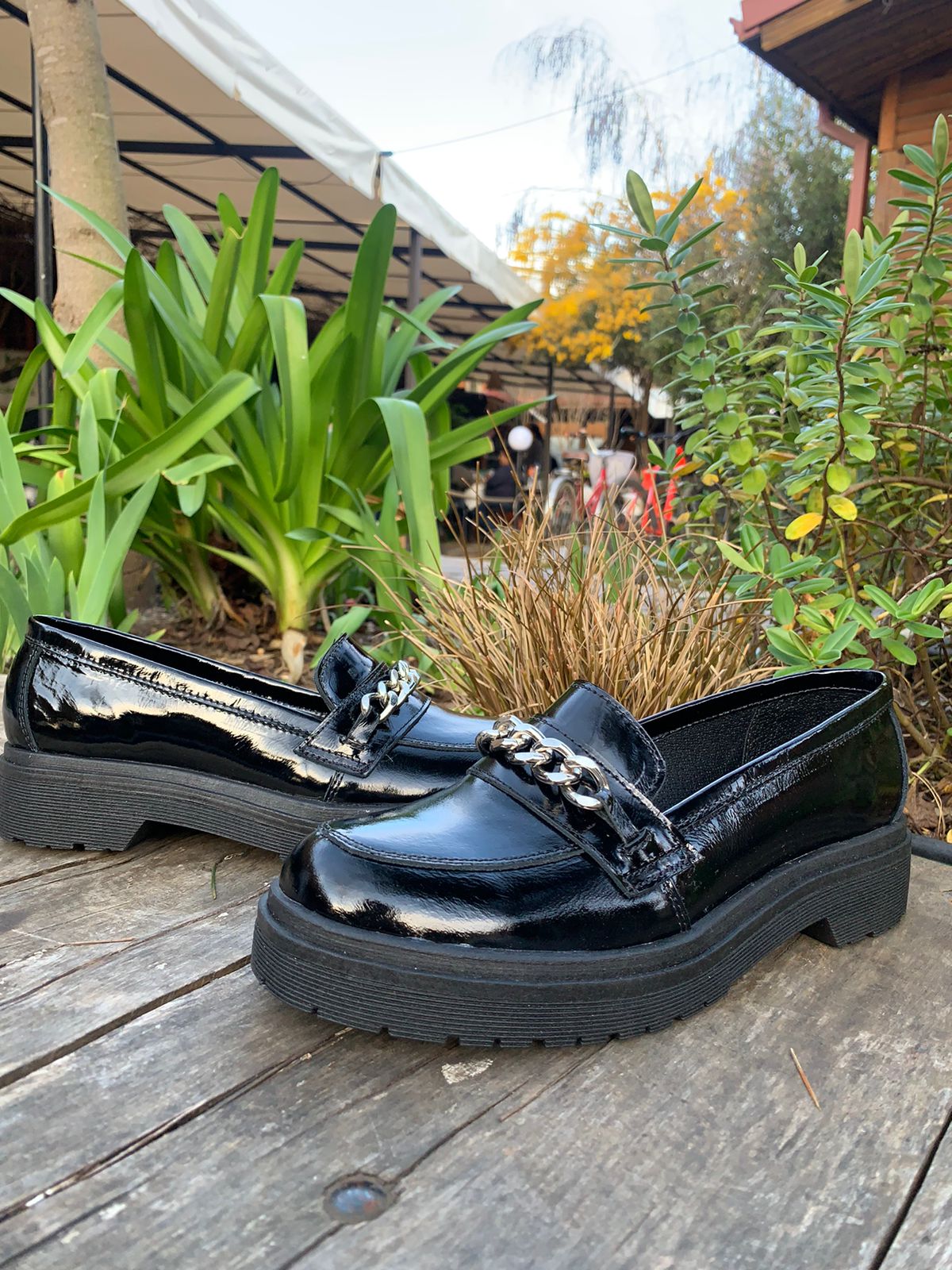 Mocasine Molina cuero negro richiato c/cadena