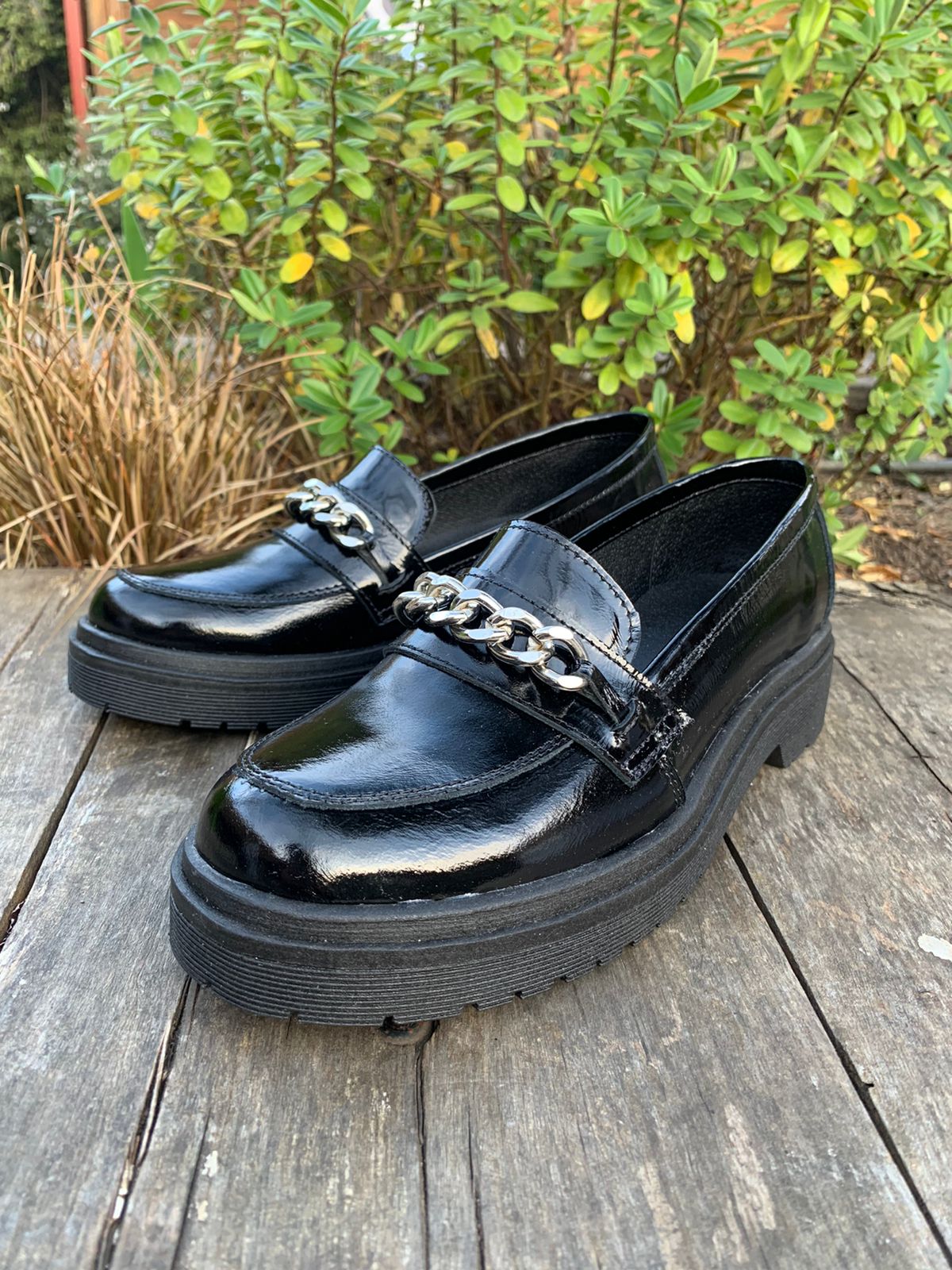 Mocasine Molina cuero negro richiato c/cadena