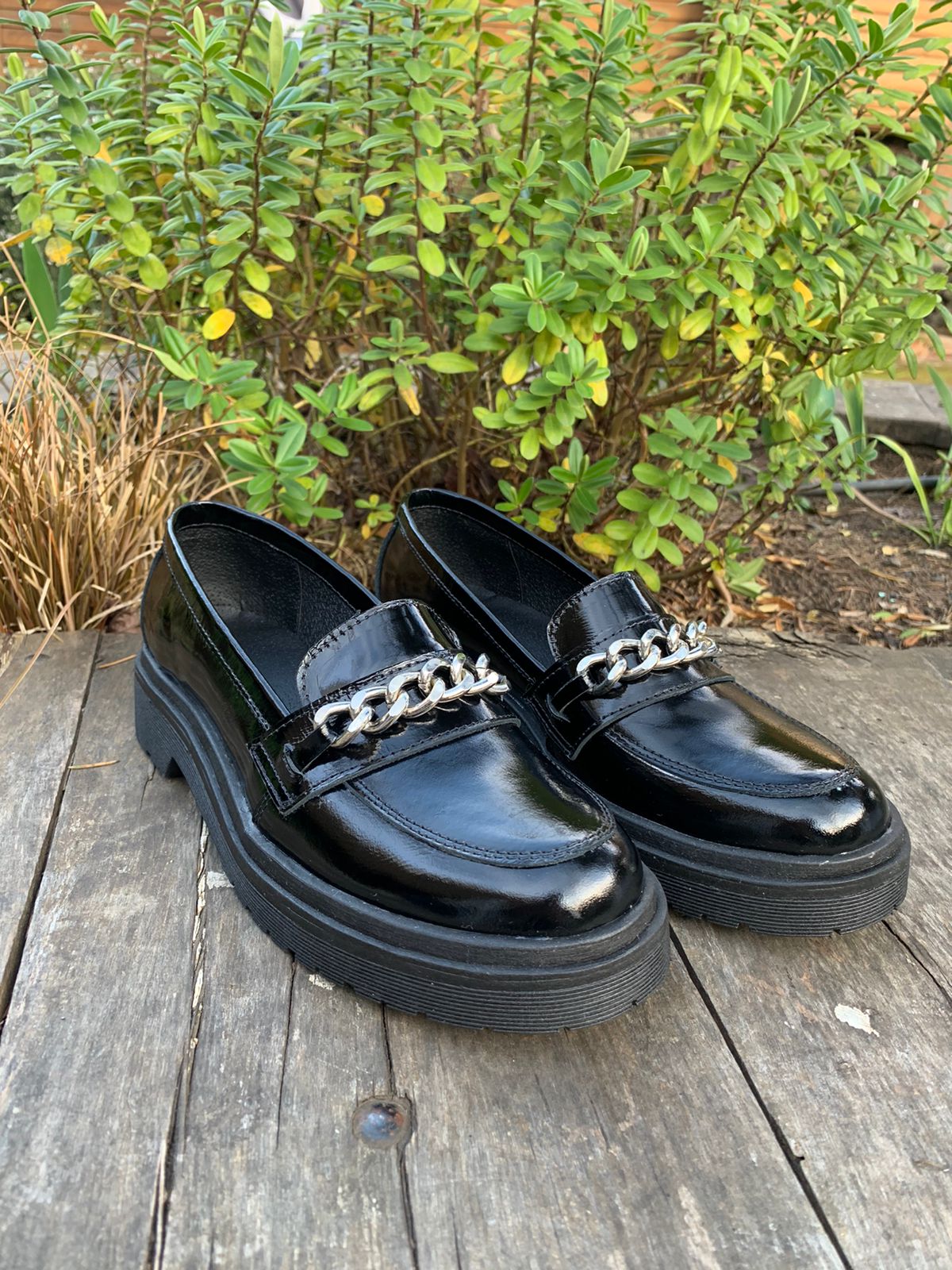 Mocasine Molina cuero negro richiato c/cadena