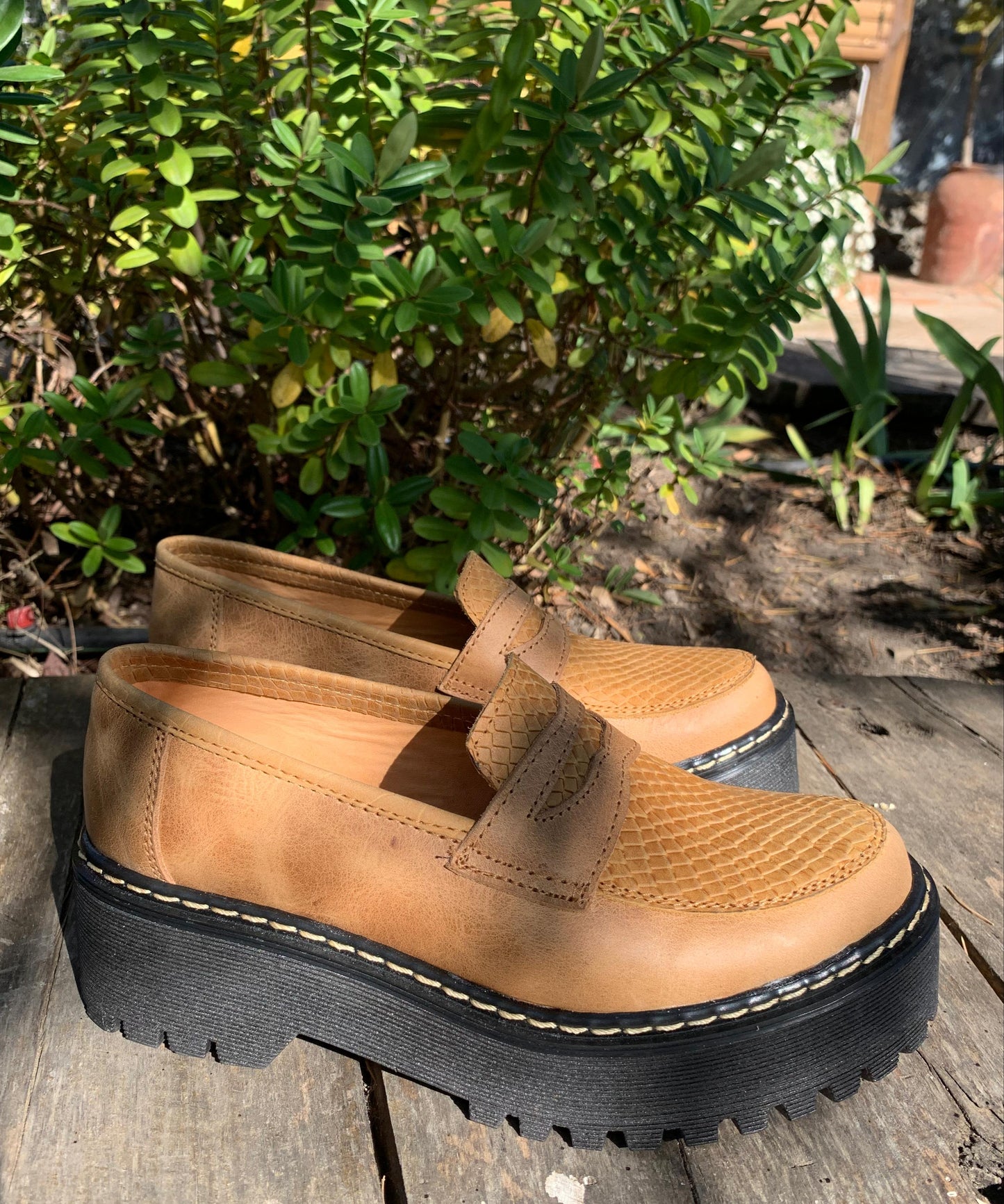 Mocasine cuero camel, serp