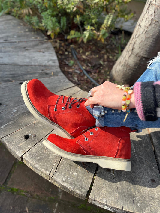 Botita corta México cuero rojo c/cordones