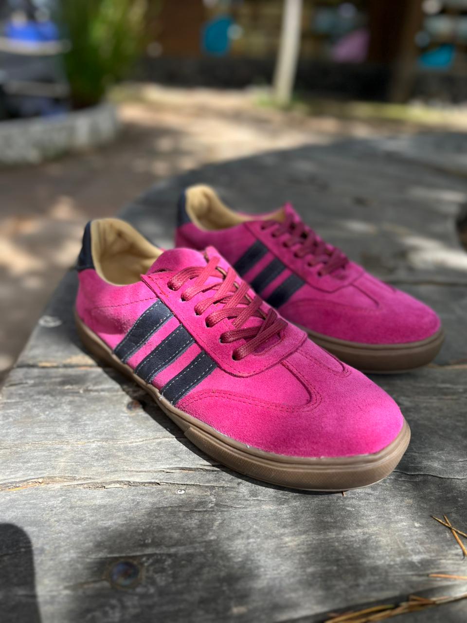 Zapatilla samba cuero reno fucsia c/azul