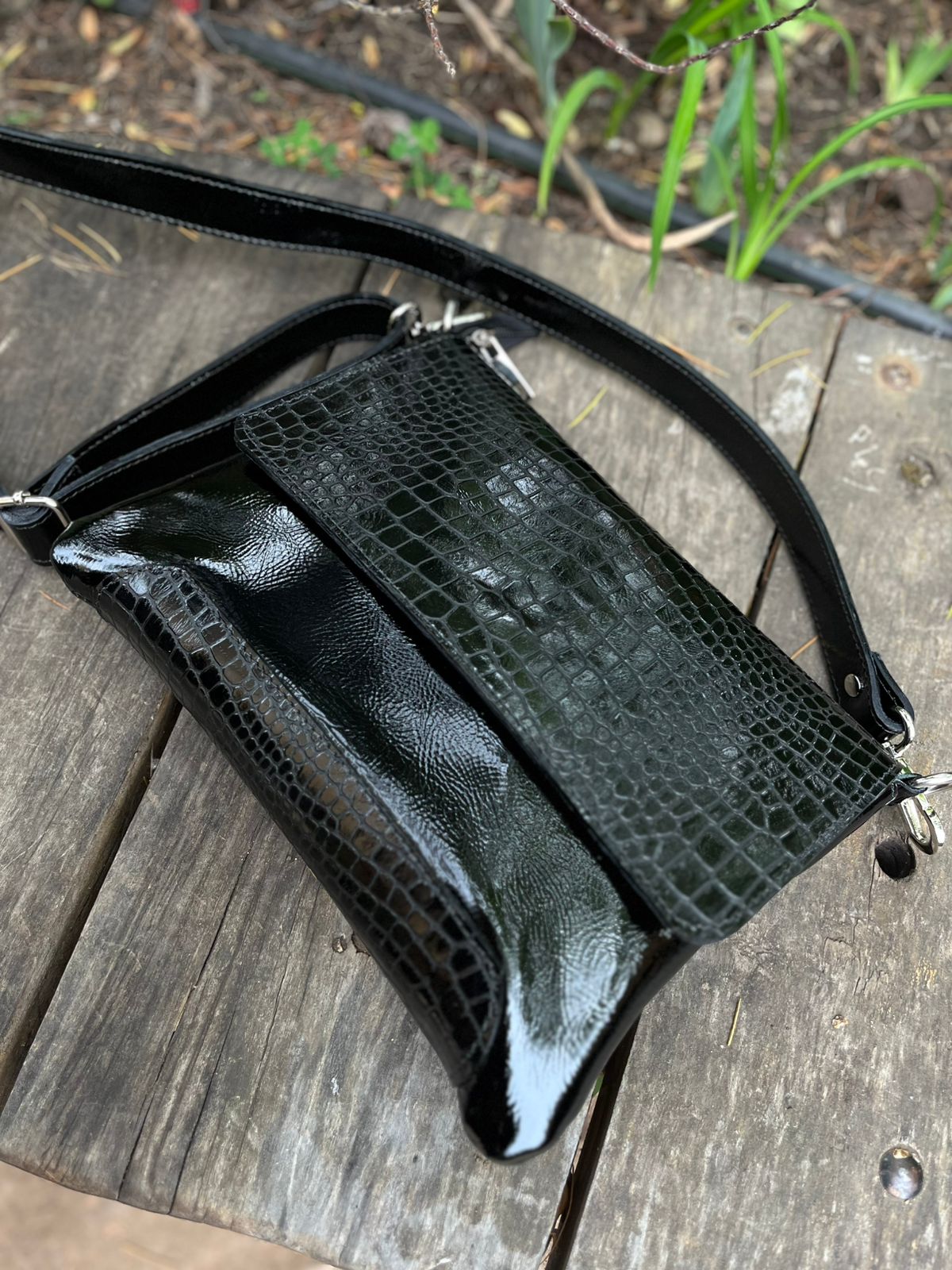 Bandolera cuero negro folia y negro richato