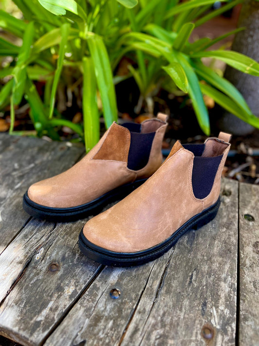 Botín chelsie keila cuero camel
