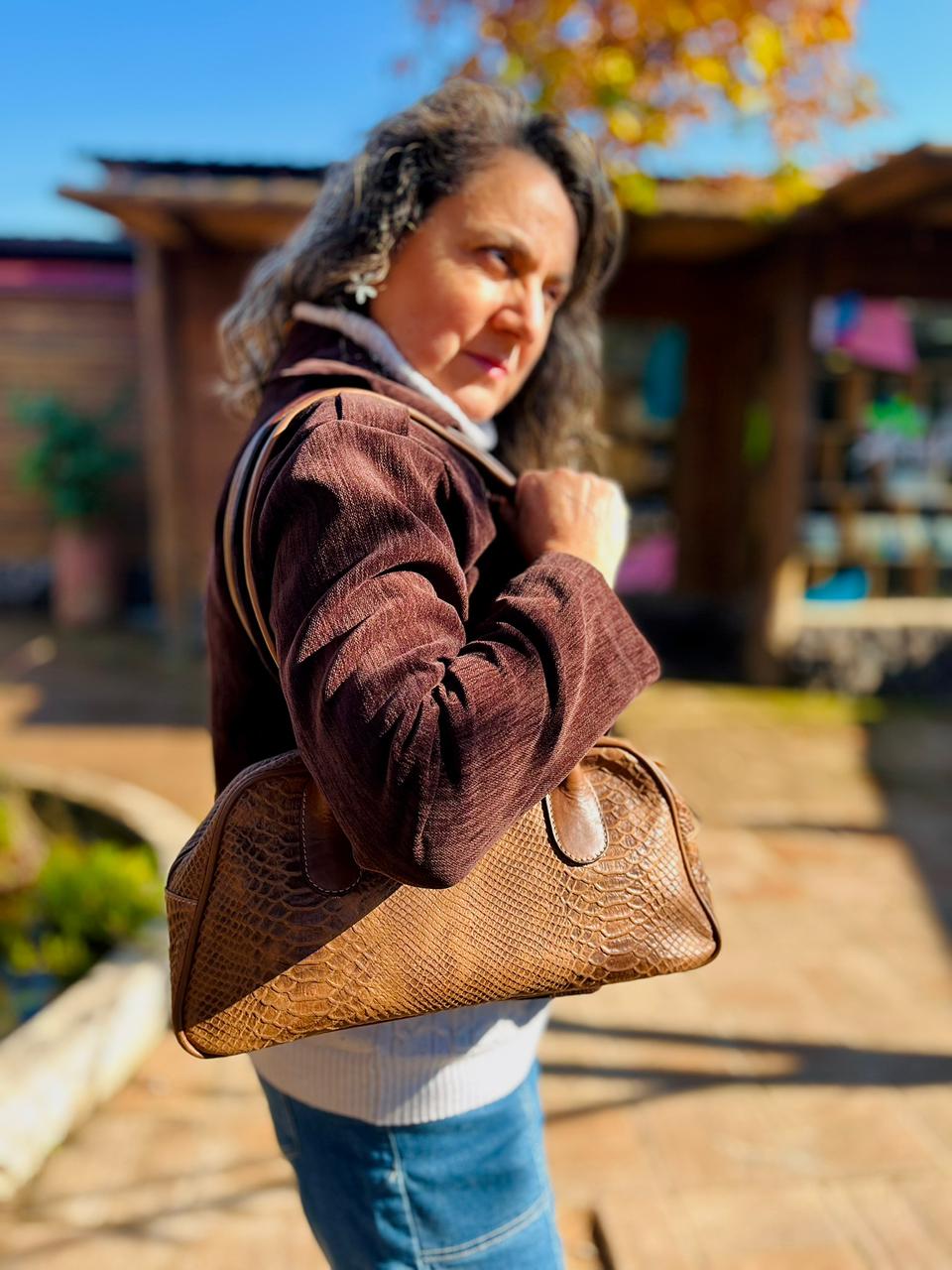 Cartera cuero cafe serp croco rectangular