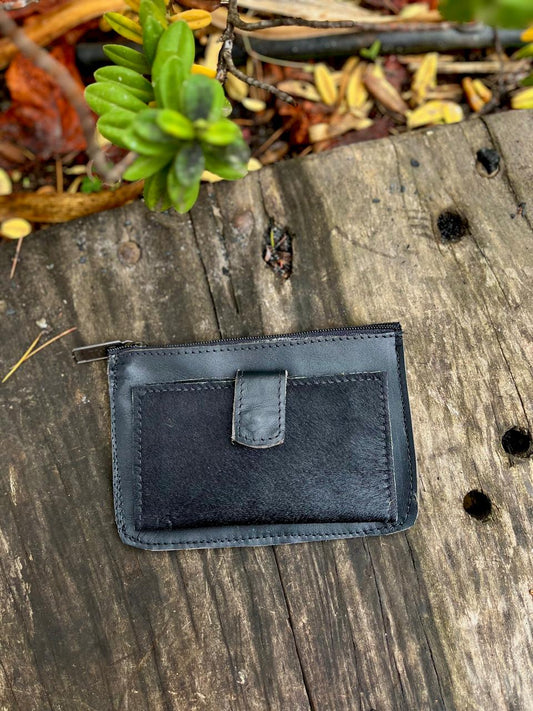 Billetera mujer cuero liso negro c/pelo negro