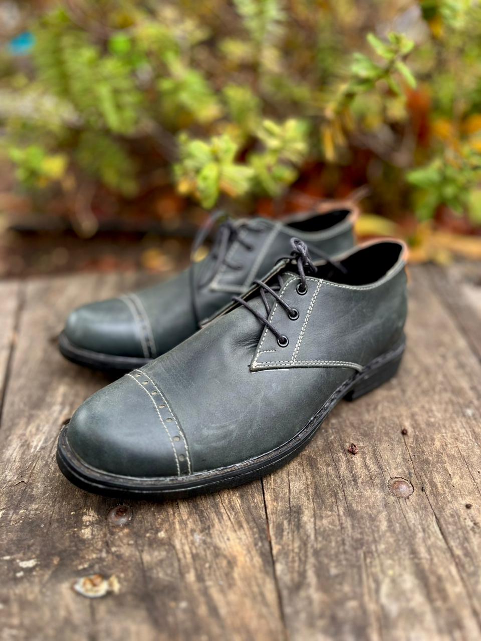 Zapato hombre Luis cuero gris engrasado c/talón cafe